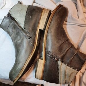 CAT mixed Media Moto boots 8‎